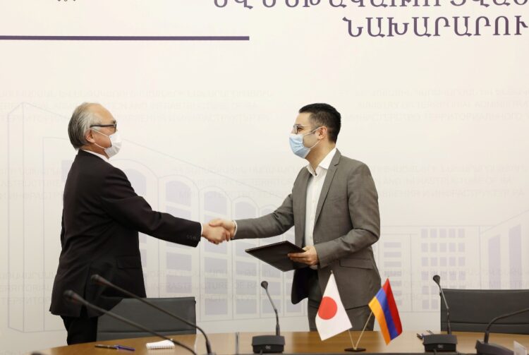 the Ambassador of Japan to Armenia H.E. Mr. Masanori Fukushima on the left and COAF’s Managing Director Korioun Khatchadourian on the right — Газета Республика Армения